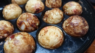 Ă
